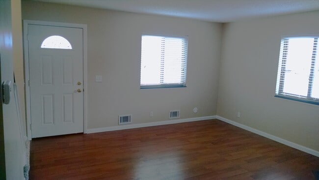 Living Room - 384 Surrey Hill Way