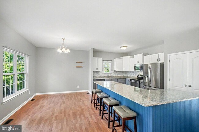 Foto del edificio - 8052 Buckthorne Run