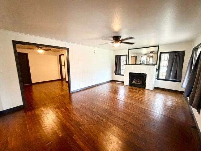 Building Photo - 1319 Tabor St