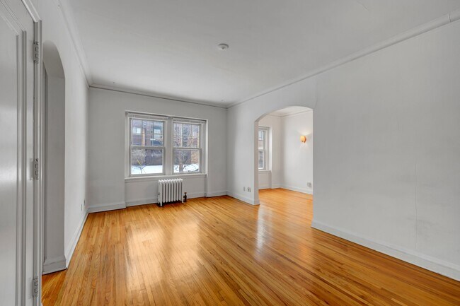 Foto del edificio - 2552 Garfield Ave