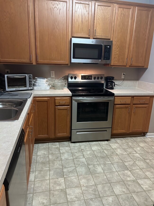 Foto del edificio - 243 Gimbert Dr