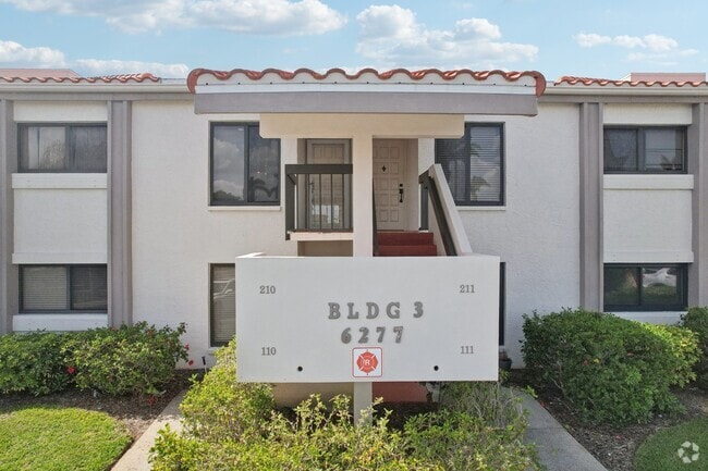 Building Photo - 6277 Bahia del Mar Blvd