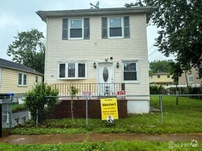 Building Photo - 34 Fiat Ave