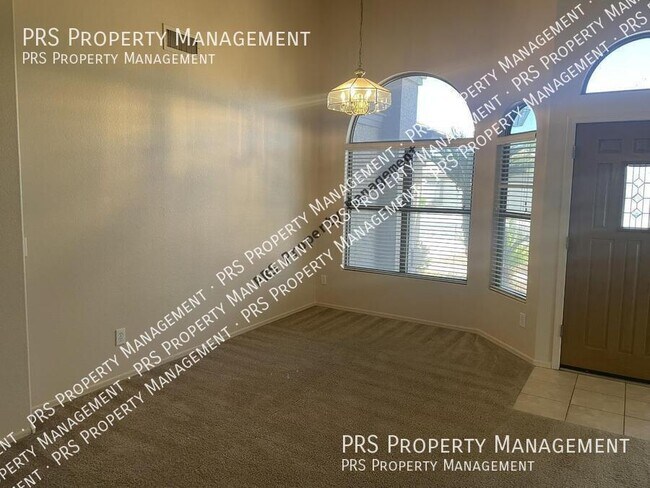 Photo - 1153 E Constitution Dr House