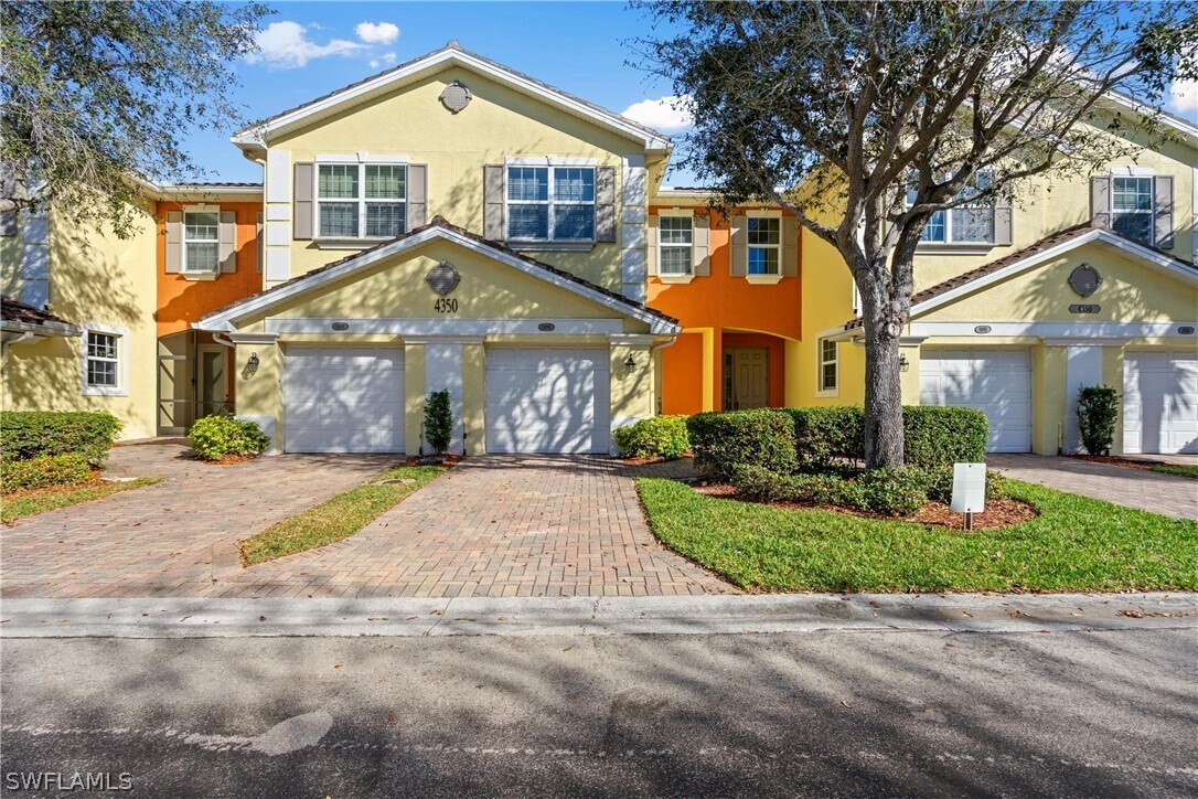 Primary Photo - 4350 Lazio Way
