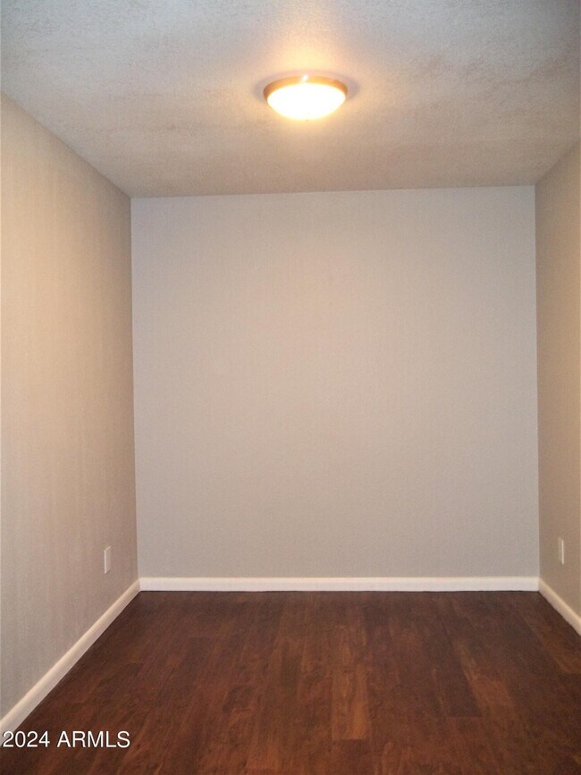 Foto del edificio - 5995 N 78th St