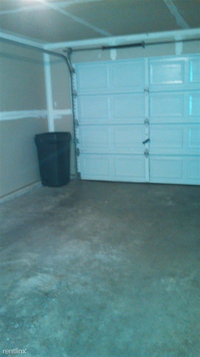 Building Photo - 1302 Luke Ln