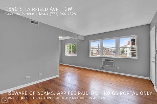 Foto del edificio - 1840-1850 S Fairfield Ave