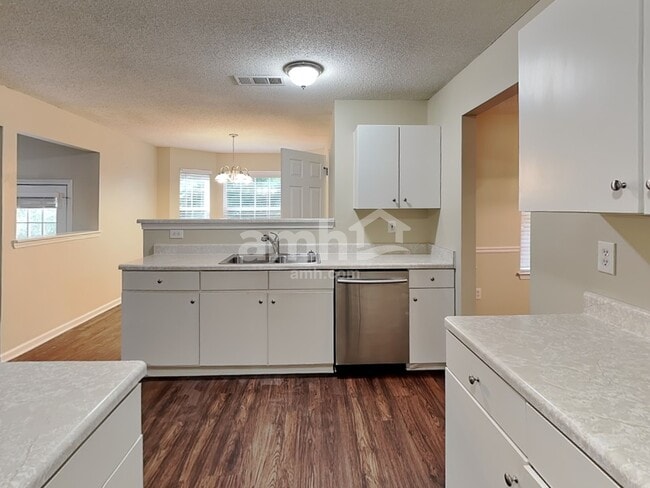 Building Photo - 4445 Tuckahoe Ct