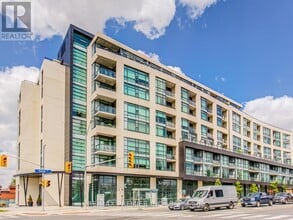 Building Photo - 2522 Keele St