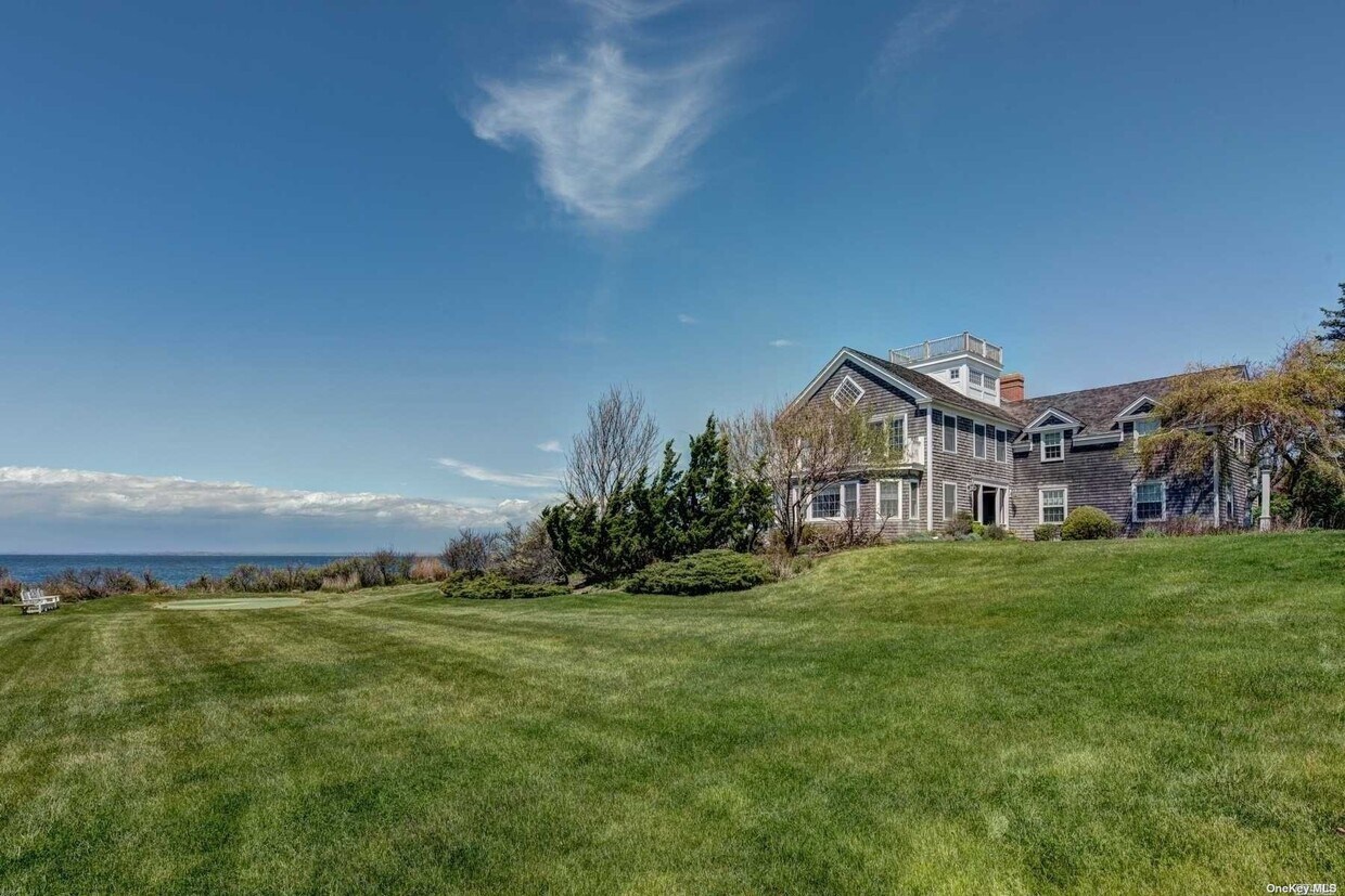 Foto principal - 735 Sound View Rd
