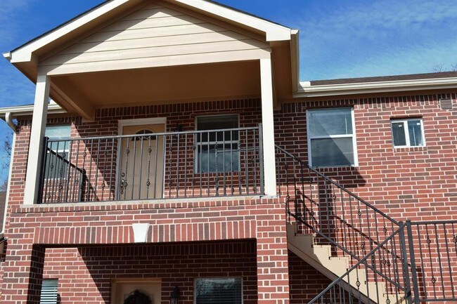 Foto del edificio - 10106 Tanner Rd