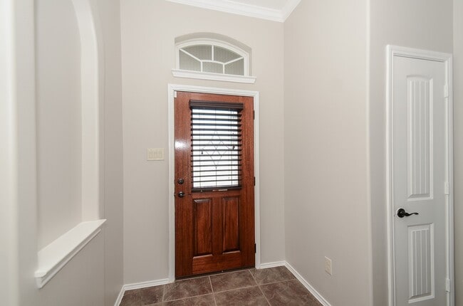 Building Photo - 2646 Leopard Ct