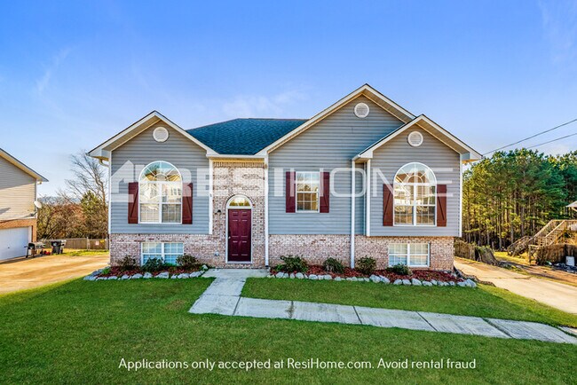 Building Photo - HOME FOR RENT!