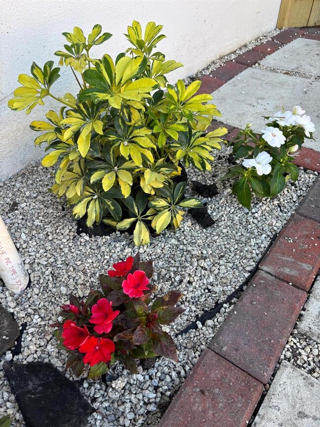 Building Photo - 10405 SW 107th Terrace