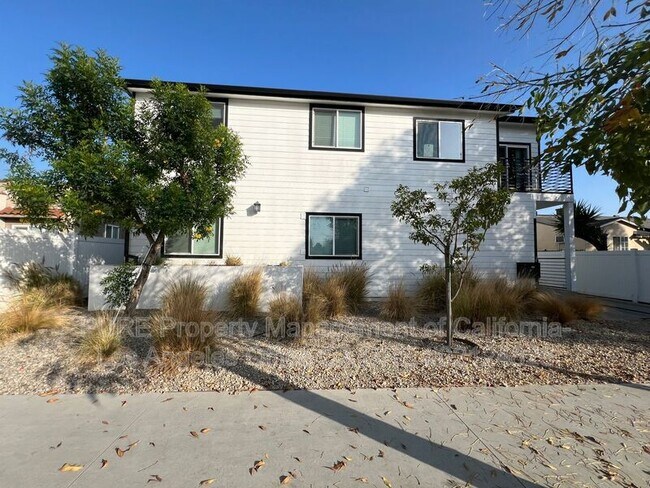 Foto del edificio - 6734 Irvine Ave