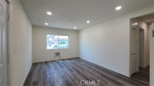 Building Photo - 631 E 108th St