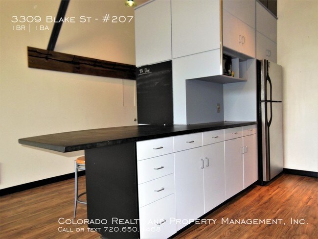 Foto del edificio - 3309 Blake St