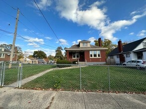 Building Photo - 3468 Mayfair Ave