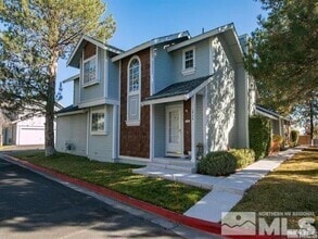 Building Photo - 1900 E Minaret Cir