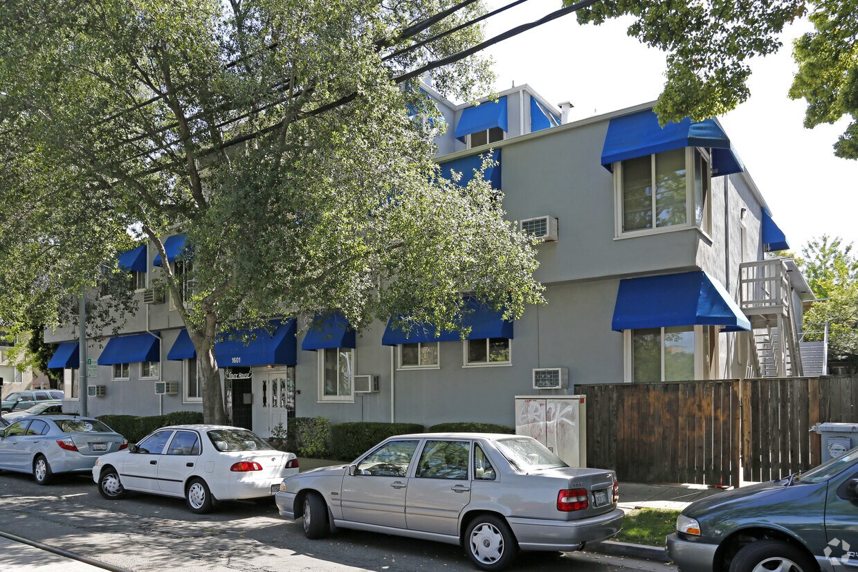 Foto del edificio - State House Apartments
