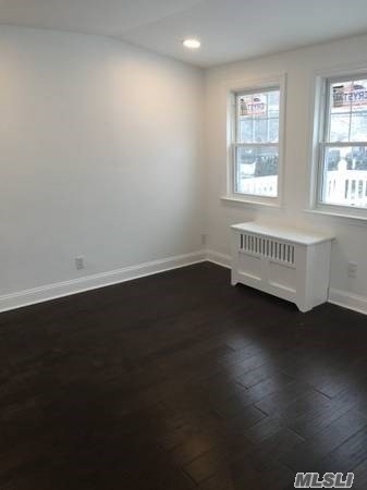 Building Photo - 84-70 Homelawn Street