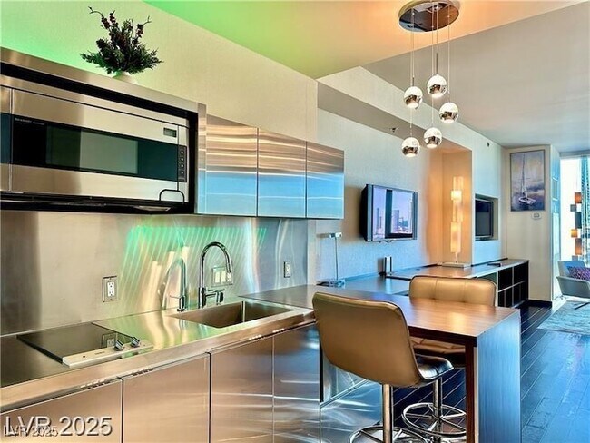 Foto del edificio - 4381 W Flamingo Rd