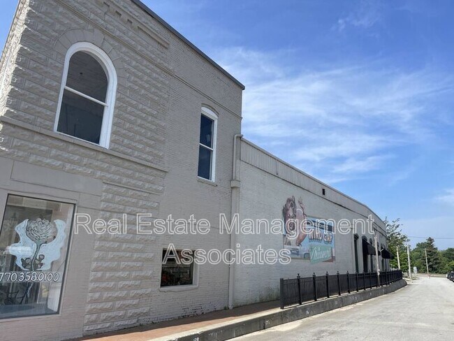 Foto del edificio - 10-10A Market St