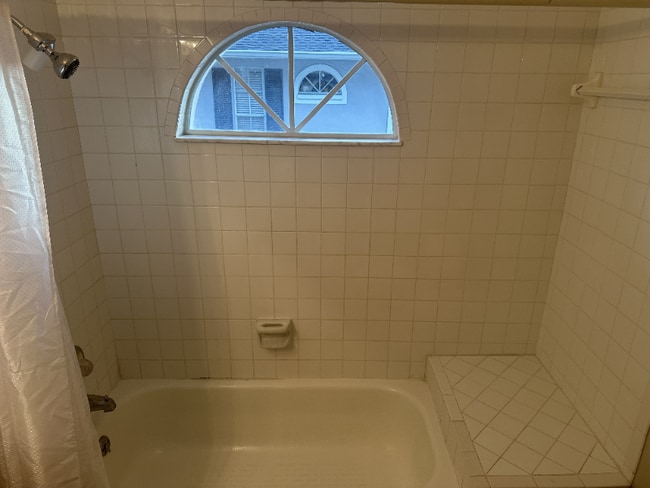 Foto del edificio - 3205 W De Leon St