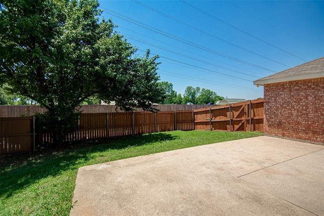 Building Photo - 3316 Bluegrass Dr