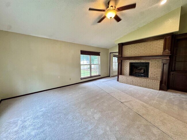 Foto del edificio - 1037 NW 166th St