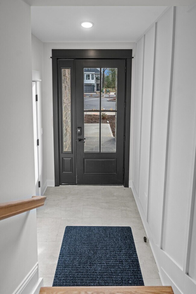 Building Photo - 147-155-155 Central Ave