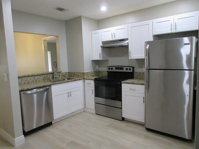 Foto del edificio - 11448 NW 42nd St