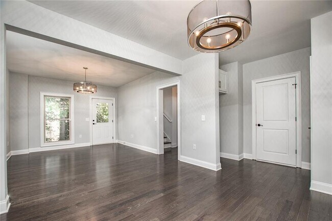 Foto del edificio - 338 7th St NE