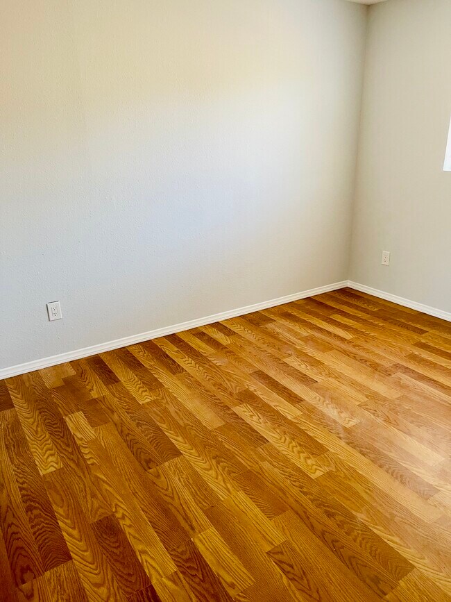 Foto del edificio - 13243 Sayre St