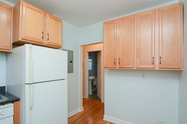 Foto del edificio - 2922 N Sacramento Ave