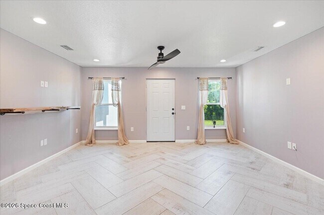 Foto del edificio - 4140 Adkins Ave