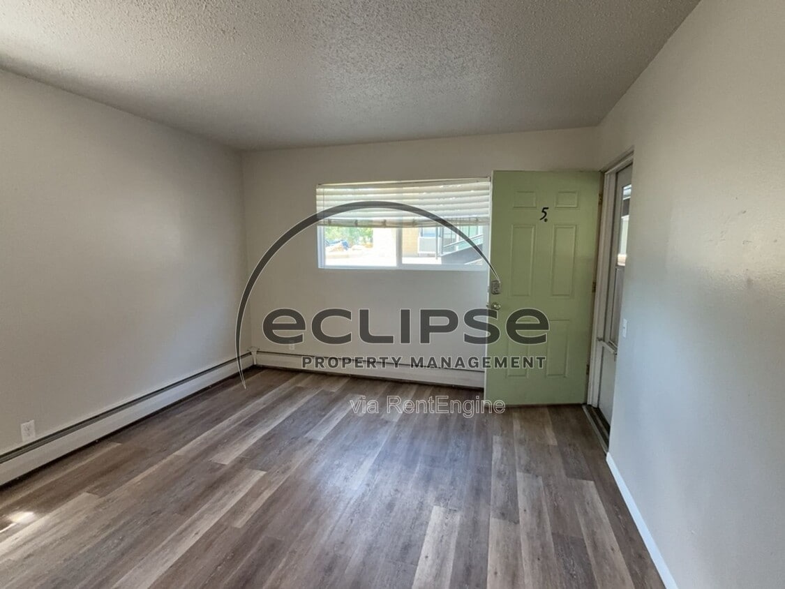 Photo - 450 Chipeta Avenue