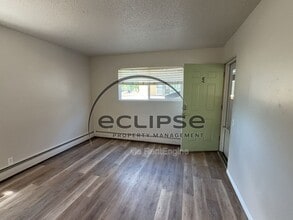 Building Photo - 450 Chipeta Ave