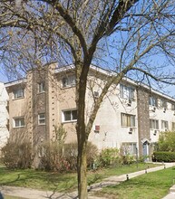 Building Photo - 1332 W Touhy Ave