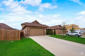 Building Photo - 1014 Skyview Ct