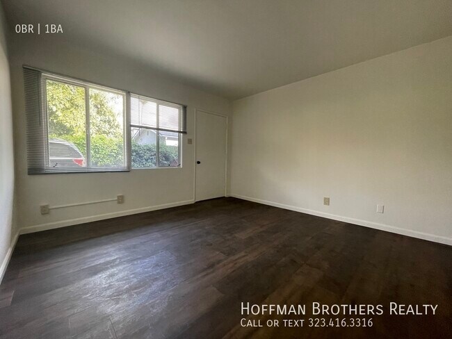 Foto del edificio - 14617 Gilmore St