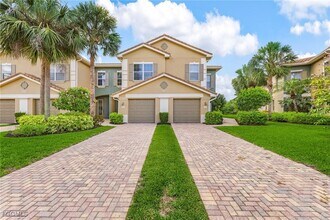 Building Photo - 3210 Cottonwood Bend