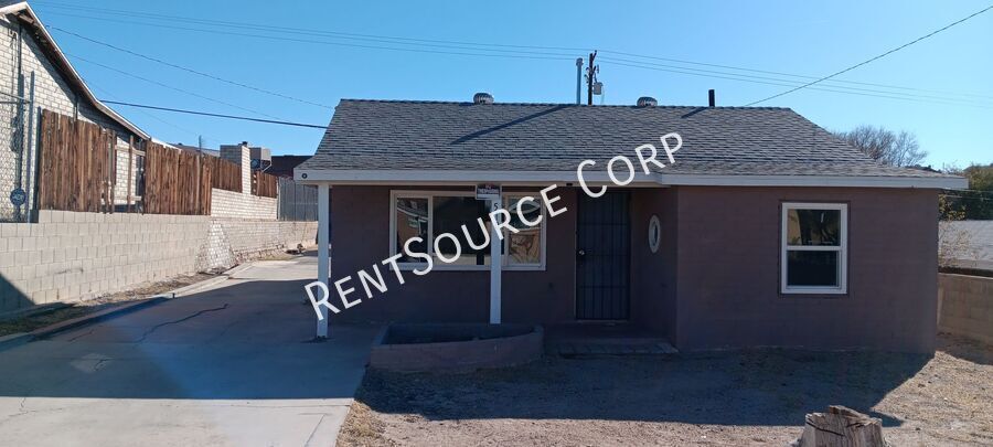 Foto principal - 3 Bedroom House for Rent in Barstow