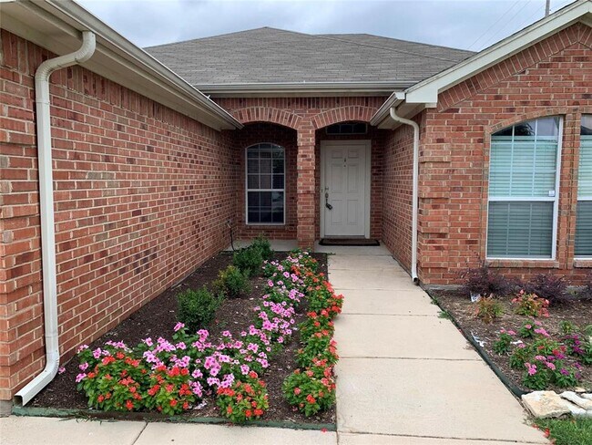 Foto del edificio - 5200 Archer Dr