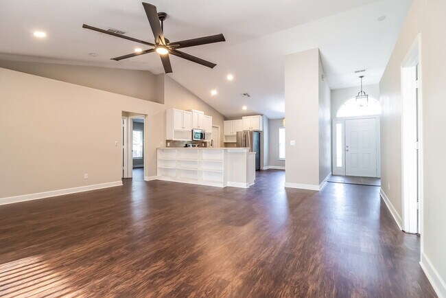 Foto del edificio - 297 Bent Oak Ct
