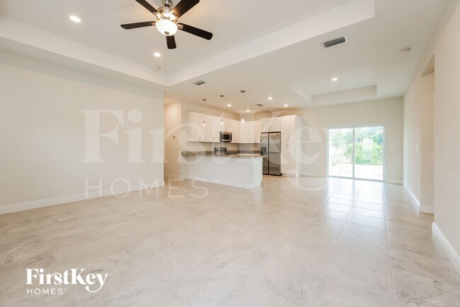 Foto del edificio - 4451 Sargon Ave