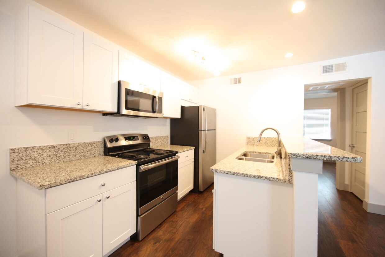 Foto principal - 4633 Fairmount St