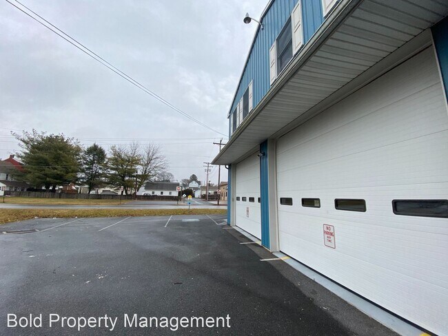Foto del edificio - 3 br, 3 bath House - 6606 Bernville Rd.