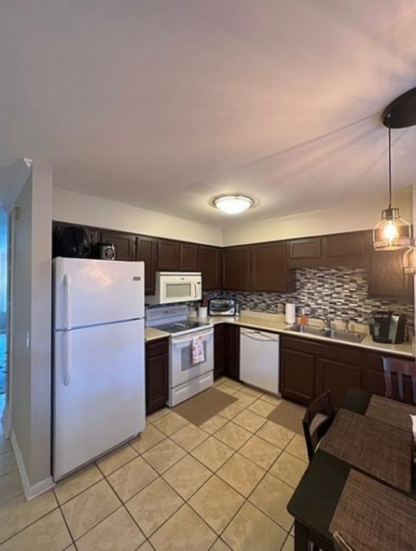 Foto del edificio - 403 Oak Forge Dr